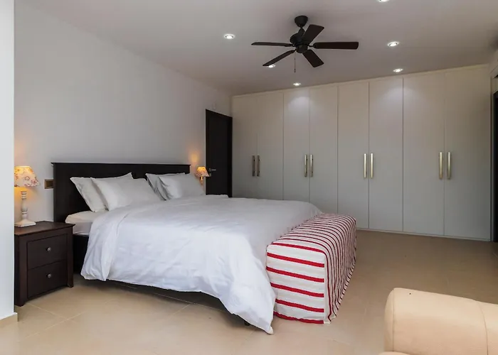 빌라 Kbel Sea View Private Pool Sleeps8 Garden Foiníki